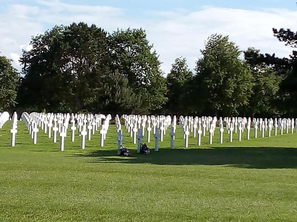 Freedom Grand Triplex Lumineux Decoration Contemporaine - Centre Historique Bayeux - Proche Commerces Restaurants - Proche Omaha Beachアパートメント エクステリア 写真